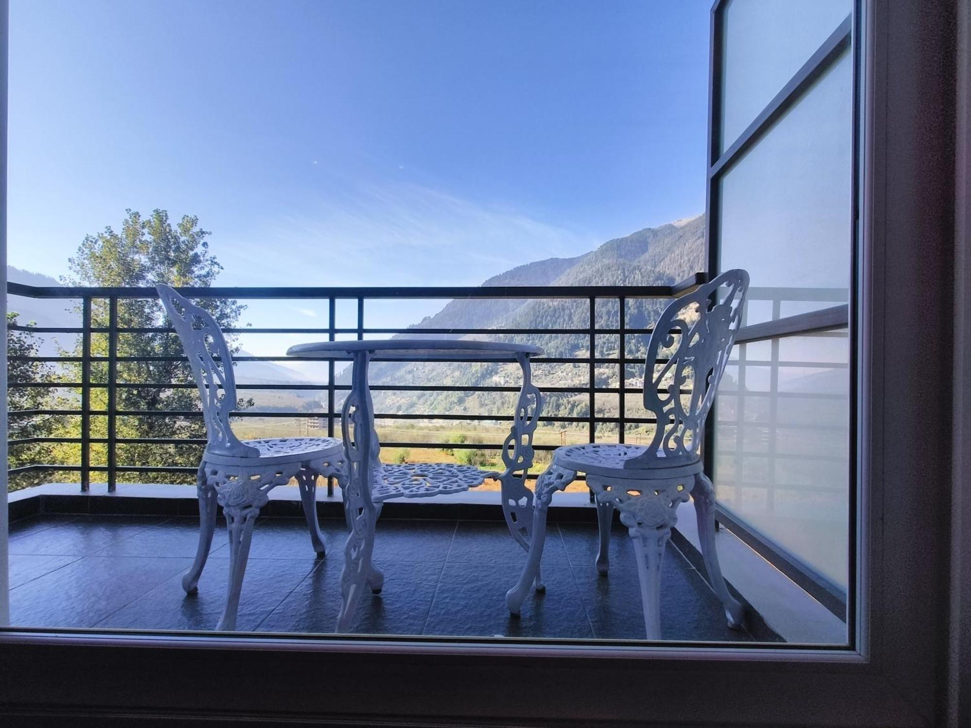 Justa Grand View Resort & Spa, Manali Екстер'єр фото